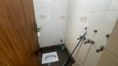 Image of 1100 Sq.ft 3 BHK Apartment / Flat for rent in Vikaspuri, New Delhi for Rs. 42000