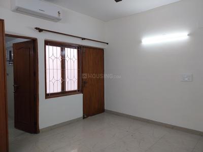 Bedroom Image of 2400 Sq.ft 4 BHK Builder Floor for rent in Arjun Nagar New Delhi for Rs. 150000