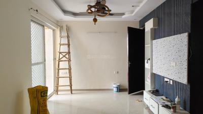 Living Room Image of 910 Sq.ft 2.5 BHK Apartment / Flat for sale in Prateek Grand City, Siddharth Vihar Ghaziabad for Rs. 10500000