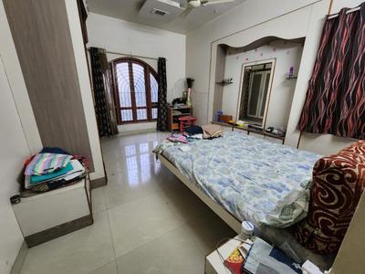 Bedroom Image of 3000 Sq.ft 6 BHK Villa for rent in Rajmudra, Dhankawadi Pune for Rs. 80000