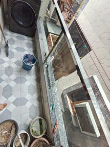 Balcony Image of 1100 Sq.ft 3 BHK Builder Floor for rent in Shakarpur Khas New Delhi for Rs. 30000
