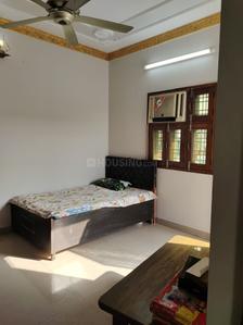 Bedroom Image of 780 Sq.ft 1 BHK Apartment / Flat for rent in DDA Flats Sarita Vihar, Sarita Vihar New Delhi for Rs. 28500