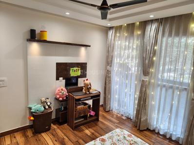 Bedroom Image of 1900 Sq.ft 4 BHK Apartment / Flat for sale in DDA Sector C Pocket 8, Vasant Kunj New Delhi for Rs. 58500000