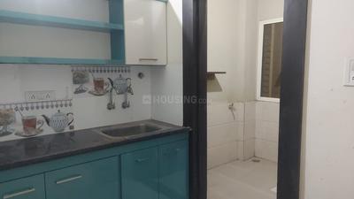 Kitchen Image of 680 Sq.ft 1 BHK Builder Floor for rent in Emerald Kingsvilla, Pipliyahana Indore for Rs. 13000