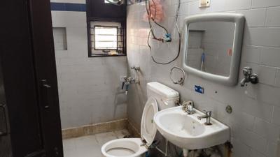 Image of 1600 Sq.ft 3 BHK Apartment / Flat for rent in Mahalaxmi Apartment, Sector 2 Dwarka, New Delhi for Rs. 40000