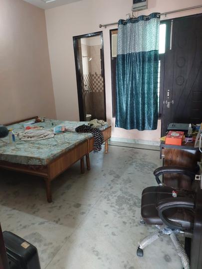 Builder floor sector 47 Bedroom 1