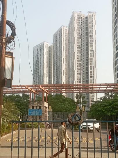 Urbana Tower 4 Main Image 1