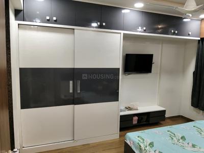 Bedroom Image of 1800 Sq.ft 3 BHK Apartment / Flat for rent in Bodakdev Ahmedabad for Rs. 45000