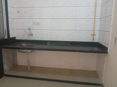 Kitchen Image of 709 Sq.ft 1 BHK Apartment / Flat for rent in Green Paradise, Dahin Nagar Surat for Rs. 12000