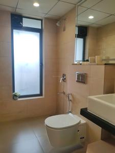 Common Bathroom Image of 1050 Sq.ft 2 BHK Apartment / Flat for sale in Narang Narang Privado, Thane West Thane for Rs. 16280000