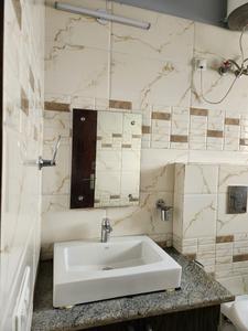 Bathroom Image of Urbanroomz Coliving PG in Sector 44, Gurgaon
