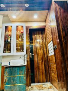 Bathroom Image of 1275 Sq.ft 2 BHK Apartment / Flat for rent in Gaurs Gaur Global Village, Crossings Republik Ghaziabad for Rs. 18000