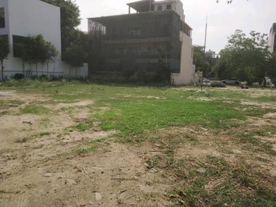 Image of 418 Sq.ft Residential Plot / Land for sale in Sector 43, Gurgaon for Rs. 140000000