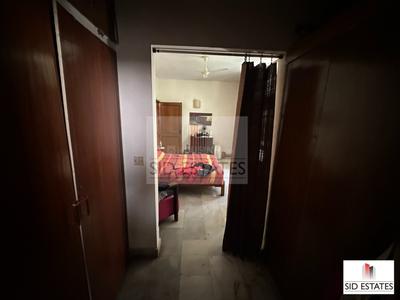 Bedroom Image of 2250 Sq.ft 3 BHK Builder Floor for rent in Jangpura New Delhi for Rs. 100000