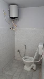 Bathroom Image of 700 Sq.ft 1 BHK Independent House for rent in Indira Nagar Bengaluru for Rs. 32000