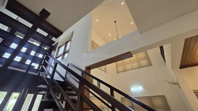 Balcony Image of 3500 Sq.ft 4 BHK Independent House for rent in Government Medical College Campus Kozhikode for Rs. 40000