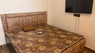 Bedroom Image of 700 Sq.ft 1 BHK Builder Floor for rent in Sector 57 Gurgaon for Rs. 25000
