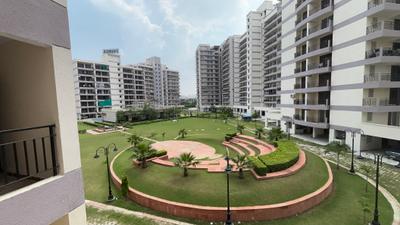 Image of 1770 Sq.ft 3 BHK Apartment / Flat for sale in Cosmos Express 99, Sector 99, Gurgaon for Rs. 19800000
