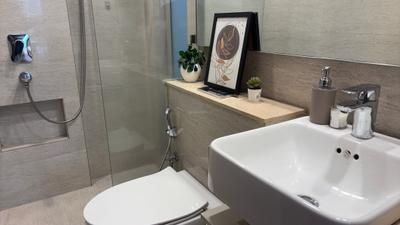 Bathroom Image of 416 Sq.ft 1 BHK Apartment / Flat for sale in Hiranandani Regent Hill A B C D And E Wing, Powai Mumbai for Rs. 19000000