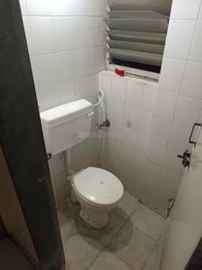 Bathroom Image of 600 Sq.ft 1 BHK Apartment / Flat for rent in Suryaprabha Garden Apartment, Gultekdi Pune for Rs. 17500