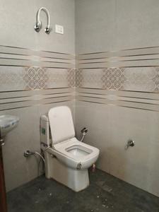 Bedroom One Image of 1300 Sq.ft 3 BHK Apartment / Flat for sale in Yadu Apartments, Shalimar Garden Ghaziabad for Rs. 8500000