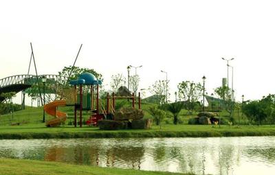 Image of 107 Sq.ft Residential Plot / Land for sale in 32nd Parkview Gaur Yamuna City, Yeida, Greater Noida for Rs. 11900000