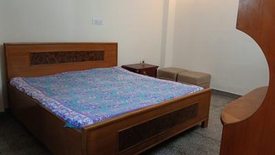 Bedroom Image of 1800 Sq.ft 3 BHK Builder Floor for rent in Safdarjung Enclave New Delhi for Rs. 75000