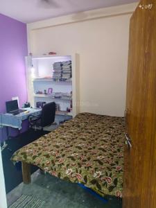 Bedroom Image of Singh PG Boys Hostel in Paharia, Varanasi