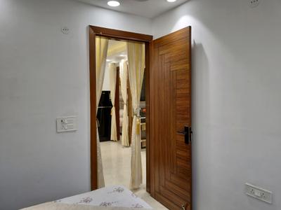 Bedroom Image of 810 Sq.ft 3 BHK Apartment / Flat for sale in Dwarka Mor New Delhi for Rs. 5500000