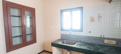 Kitchen Image of 800 Sq.ft 1.5 BHK Builder Floor for rent in TVS Nagar Coimbatore for Rs. 12500