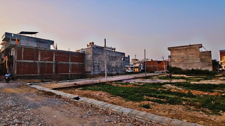 Vineet Khand 6, Gomti Nagar Main Image 1