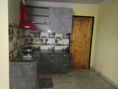 Kitchen Image of 700 Sq.ft 1 BHK Builder Floor for rent in Chittaranjan Park New Delhi for Rs. 35000