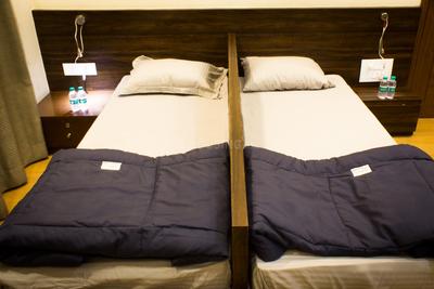 Bedroom Image of Youthville Serviced Accommodations - Girls in Vile Parle West, Mumbai