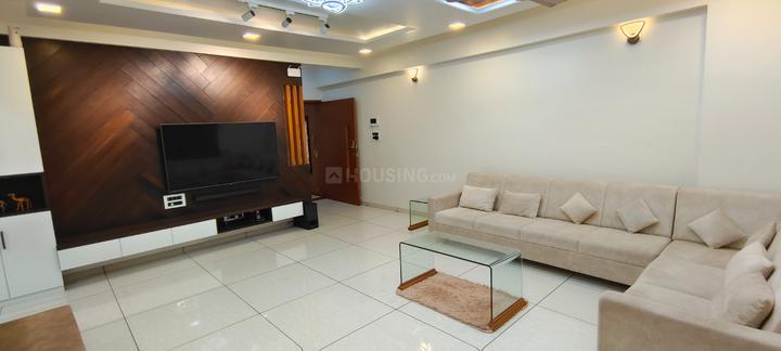 VR Celebrity Luxuria Main Image 1