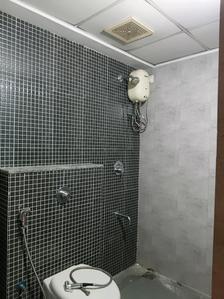 Common Bathroom Image of 830 Sq.ft 2.5 BHK Apartment / Flat for sale in Lodha Palava Downtown, Palava Phase 2 Thane for Rs. 7800000