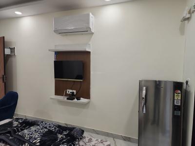 Bedroom Image of 639 Sq.ft 1 RK Apartment / Flat for rent in Karolan Ka Barh Jaipur for Rs. 16000