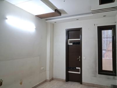 Bedroom Image of 1200 Sq.ft 3 BHK Builder Floor for sale in Paschim Vihar New Delhi for Rs. 18000000