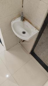Bathroom Image of 640 Sq.ft 1 BHK Apartment / Flat for sale in Om Sai Heights Apartment, Ulwe Navi Mumbai for Rs. 7000000