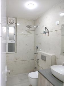 Common Bathroom One Image of 2200 Sq.ft 4 BHK Apartment / Flat for sale in Sector 5 Dwarka New Delhi for Rs. 32500000