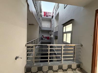 Balcony Image of 500 Sq.ft 1 BHK Builder Floor for sale in Mayur Vihar Phase 1 New Delhi for Rs. 2800000