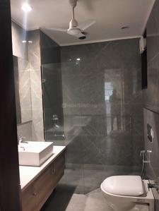 Bathroom Image of 1800 Sq.ft 3 BHK Builder Floor for sale in South Extension II New Delhi for Rs. 60000000