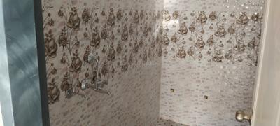 Bathroom Image of 450 Sq.ft 1 BHK Builder Floor for rent in Sector 110 Gurgaon for Rs. 9000