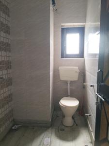 Common Bathroom Image of 850 Sq.ft 2 BHK Builder Floor for rent in Shalimar Bagh New Delhi for Rs. 18000