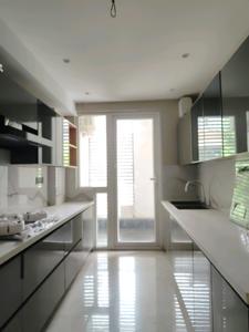 Kitchen Image of 2700 Sq.ft 4 BHK Builder Floor for sale in Paramount Luxury Floors Sushant Lok 3 B Block, Sector 57 Gurgaon for Rs. 38500000