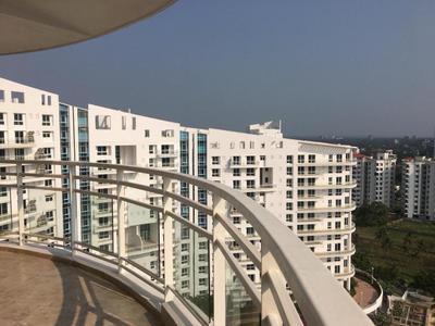 Balcony Image of 3800 Sq.ft 4 BHK Apartment / Flat for sale in DLF Riverside, Vyttila Kochi for Rs. 28000000