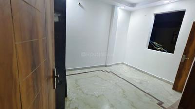 Bedroom Image of 750 Sq.ft 2 BHK Builder Floor for rent in Sector 25 Rohini New Delhi for Rs. 13000