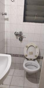 Bathroom Image of 590 Sq.ft 1 BHK Apartment / Flat for sale in Lake Side, Powai Mumbai for Rs. 10700000