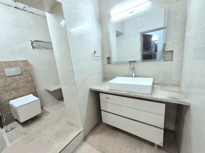 Bathroom Image of 1500 Sq.ft 3 BHK Builder Floor for sale in Green Park New Delhi for Rs. 39500000