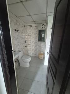 Image of 1100 Sq.ft 2.5 BHK Apartment / Flat for rent in Sethi Max Royal, Sector 76, Noida for Rs. 29500