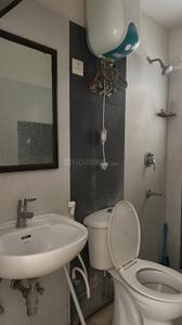 Bathroom Image of 1760 Sq.ft 3 BHK Apartment / Flat for rent in Mansarovar Extension Jaipur for Rs. 35000